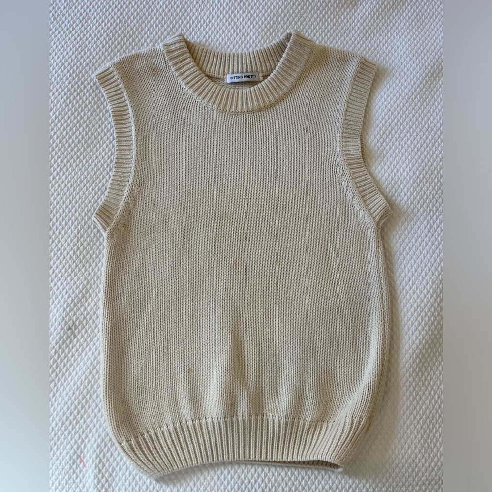 Elegant Beige Sweater Vest